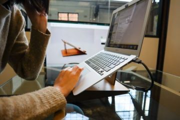 เลือกแท่นวาง Notebook อย่างไรให้เหมาะกับการทำงานนาน ๆ – 6 กรกฎาคม 2569