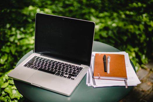 เลือก Notebook สำหรับเรียนและทำงาน ต้องดูอะไรบ้าง
