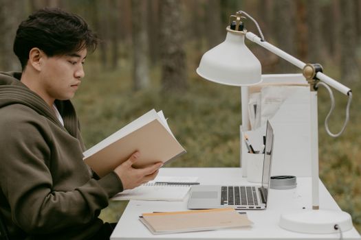 เลือก Notebook สำหรับเรียนและทำงาน ต้องดูอะไรบ้าง – 12 ตุลาคม 2569
